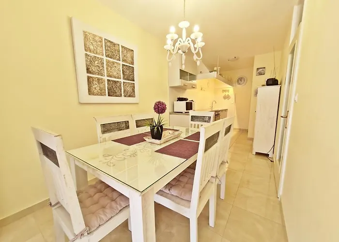 Beach Apartment Ivana
