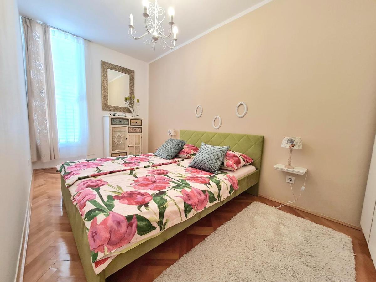 Ivana Apartment *