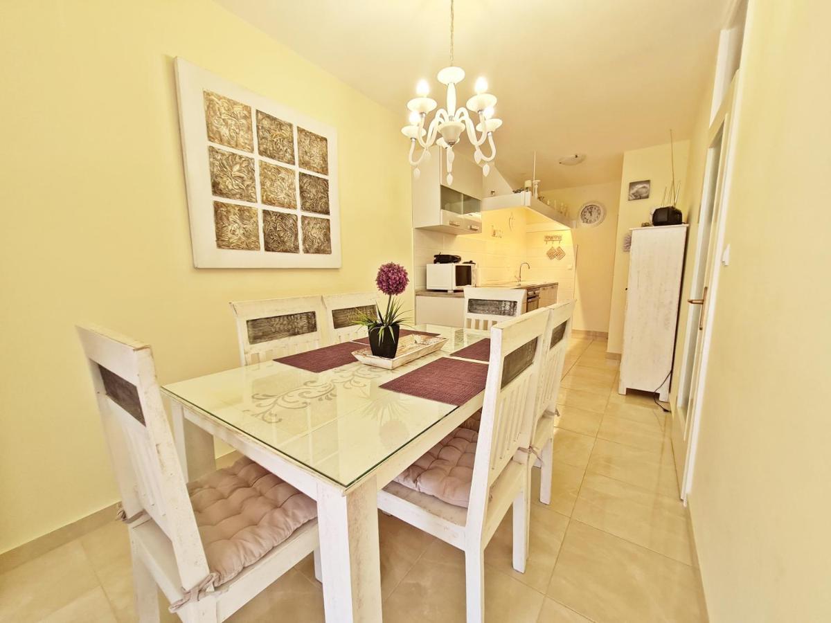 Apartment Ivana *